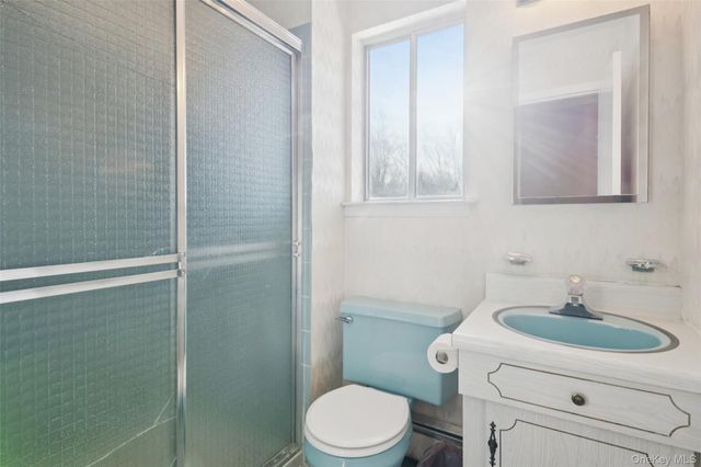 10 Sarah Drive, Dix Hills, NY 11746