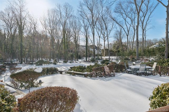 10 Sarah Drive, Dix Hills, NY 11746