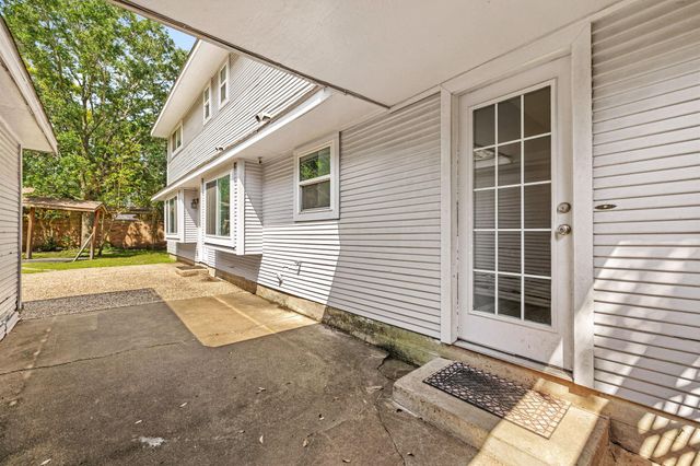 2114 Briargreen Drive, Houston, TX 77077