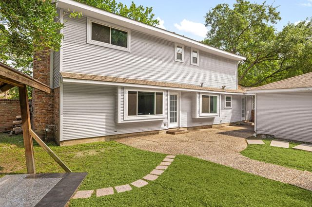 2114 Briargreen Drive, Houston, TX 77077