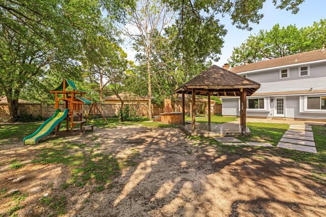 2114 Briargreen Drive, Houston, TX 77077