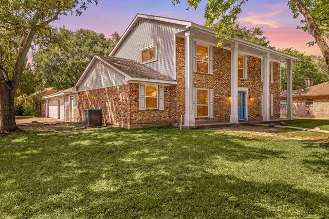 2114 Briargreen Drive, Houston, TX 77077