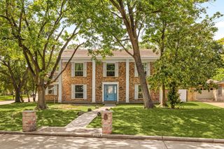 2114 Briargreen Drive, Houston, TX 77077