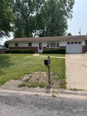 49 Dianne Drive, Belleville, IL 62220