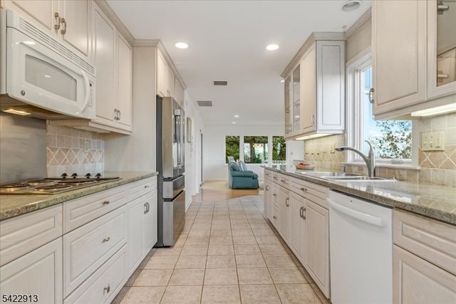 206 Highland Ave, Montclair Twp., NJ 07043