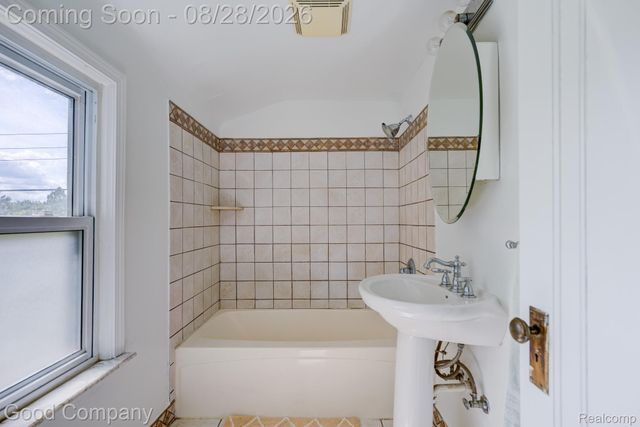 29700 Riverside Bay Court, Harrison Charter Township, MI 48045