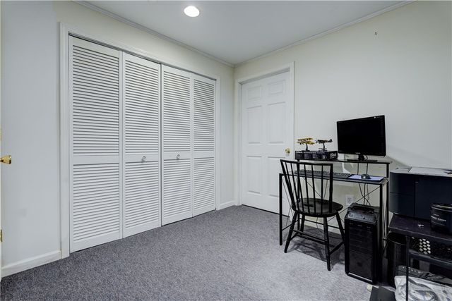 3 Post Side Lane, Pittsford, NY 14534