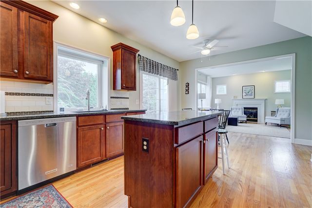 3 Post Side Lane, Pittsford, NY 14534