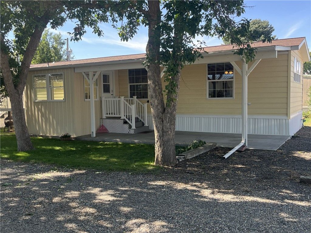 1484 Ash, Worden, MT 59088 photo 3