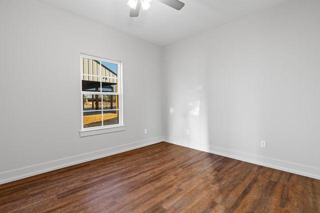 625 CR 310, De Berry, TX 75639