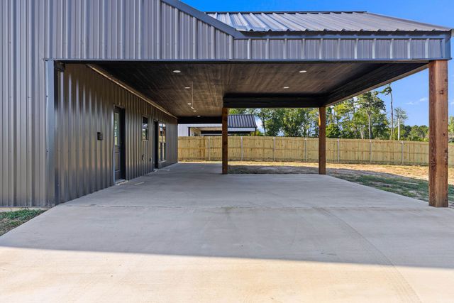 625 CR 310, De Berry, TX 75639