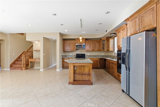 6958 Amigo, Reseda, CA 91335