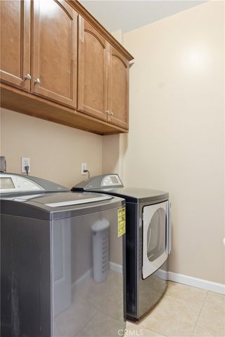 6958 Amigo, Reseda, CA 91335