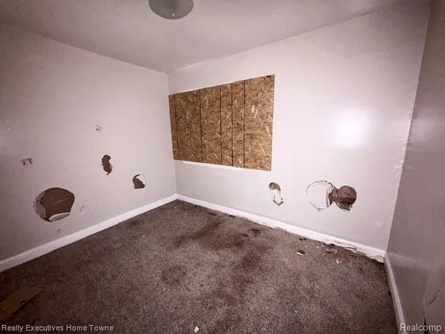 20005 Griggs Street, Detroit, MI 48221