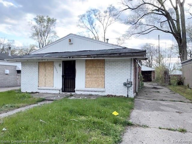 20005 Griggs Street, Detroit, MI 48221