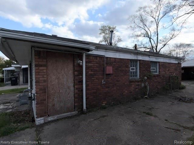 20005 Griggs Street, Detroit, MI 48221