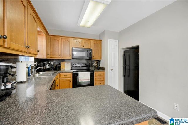 402 ROCK CREEK ROAD, Sylvan Springs, AL 35118