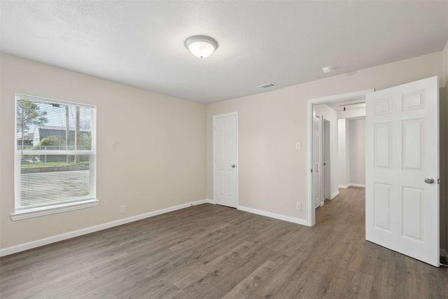 940 E Ramsey Avenue, Fort Worth, TX 76104