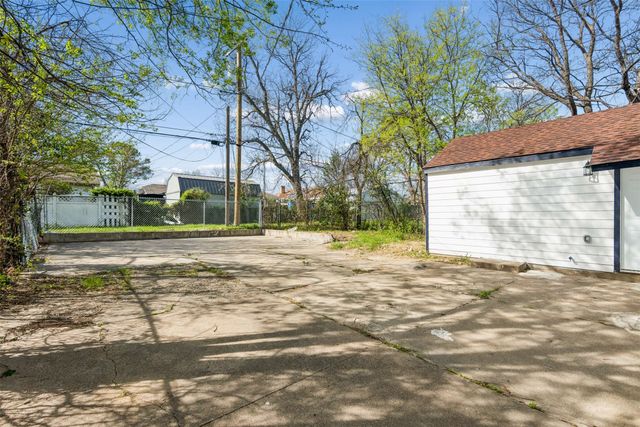 940 E Ramsey Avenue, Fort Worth, TX 76104