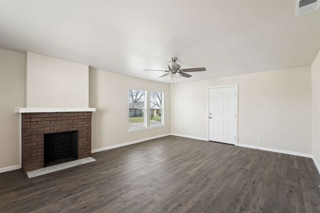 940 E Ramsey Avenue, Fort Worth, TX 76104