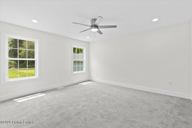 6702 Shirley Ave, Prospect, KY 40059