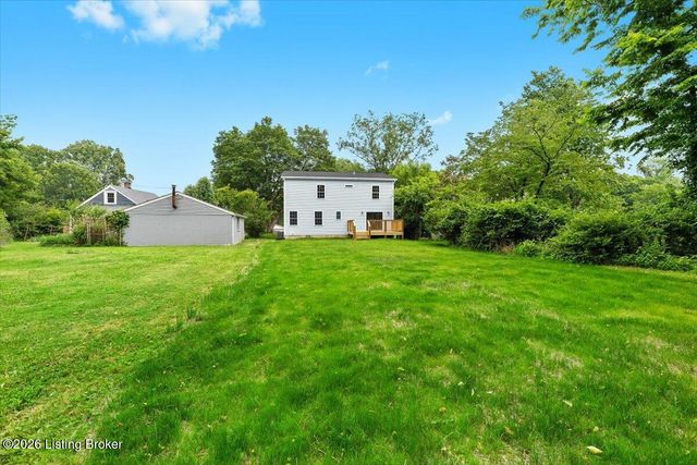 6702 Shirley Ave, Prospect, KY 40059