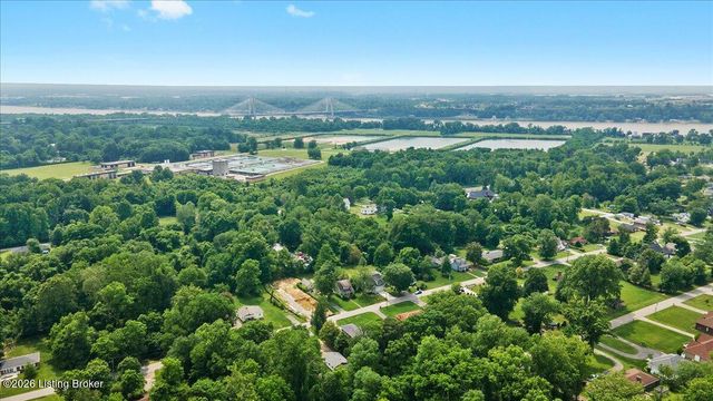 6702 Shirley Ave, Prospect, KY 40059