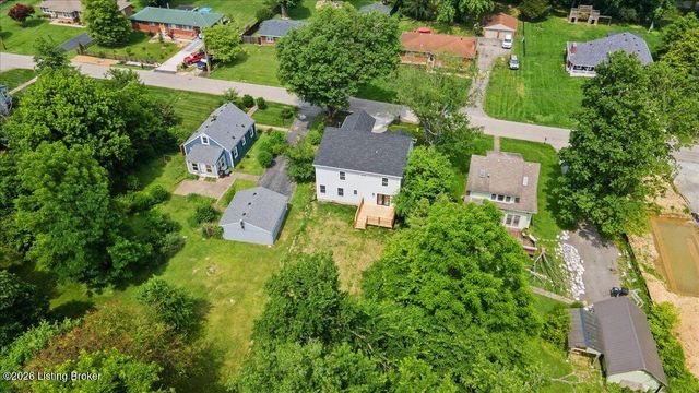 6702 Shirley Ave, Prospect, KY 40059