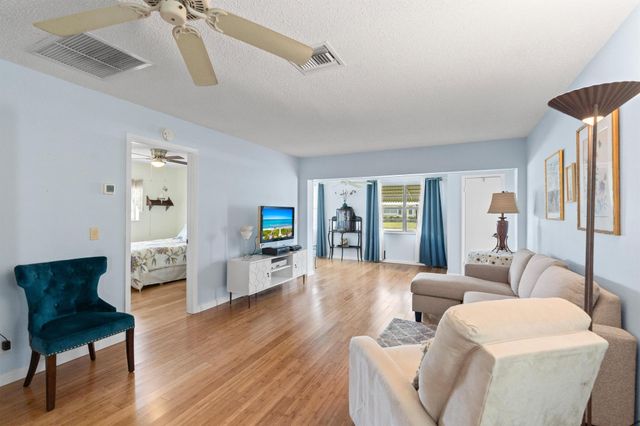 249 Cardinal Lane, Delray Beach, FL 33445