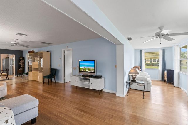 249 Cardinal Lane, Delray Beach, FL 33445