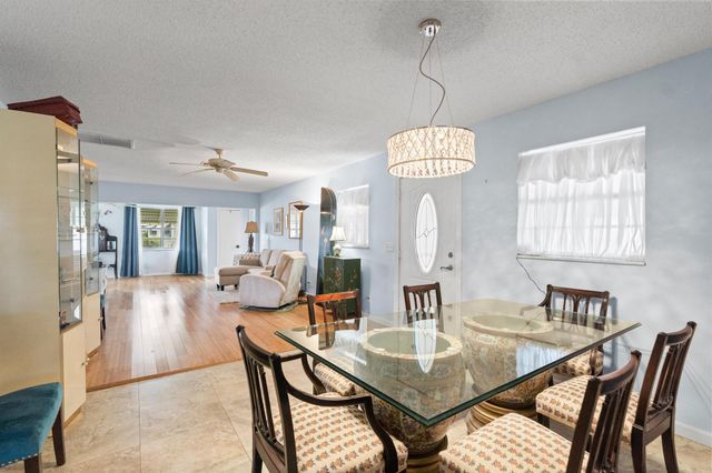 249 Cardinal Lane, Delray Beach, FL 33445