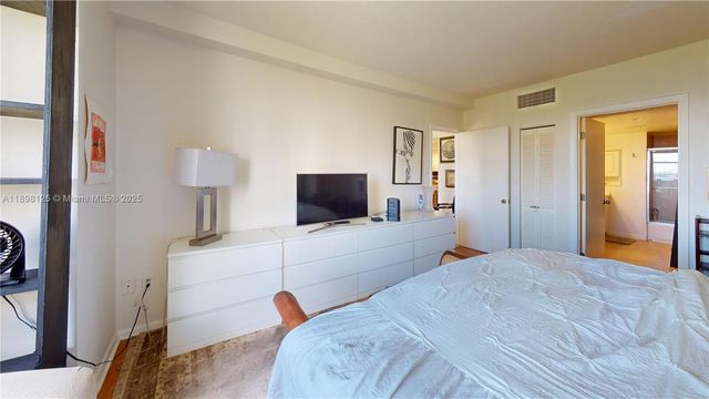 11111 Biscayne Blvd 6A, Miami, FL 33181
