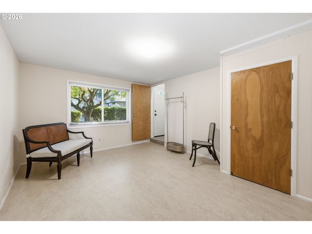 1522 RUSSET Dr, Eugene, OR 97401