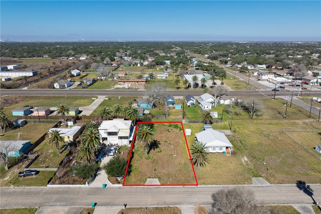 1144 S Arch St, Aransas Pass, TX 78336 — photo 4