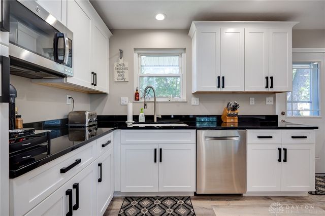 1605 Belvo Road, Miamisburg, OH 45342