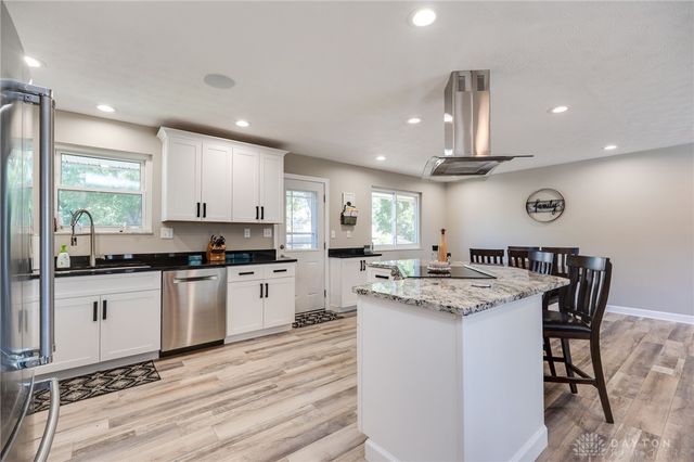 1605 Belvo Road, Miamisburg, OH 45342