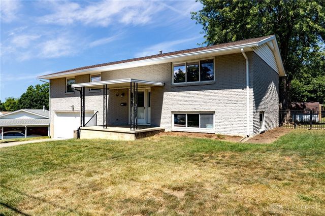 1605 Belvo Road, Miamisburg, OH 45342