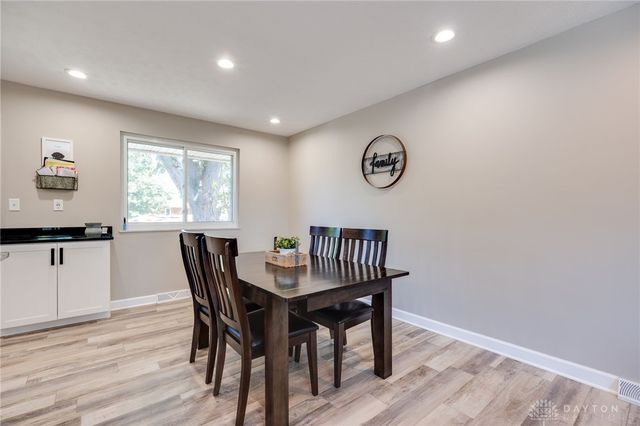 1605 Belvo Road, Miamisburg, OH 45342