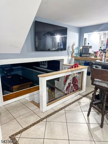 105 Howard Ave, Clifton City, NJ 07013