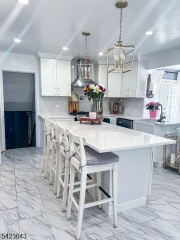 105 Howard Ave, Clifton City, NJ 07013