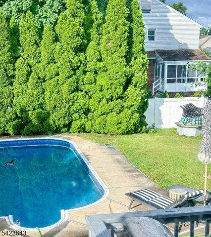 105 Howard Ave, Clifton City, NJ 07013