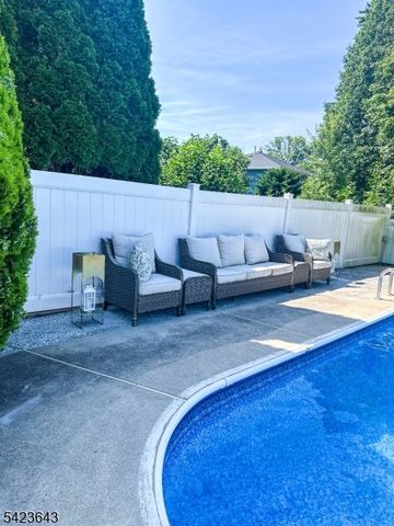 105 Howard Ave, Clifton City, NJ 07013