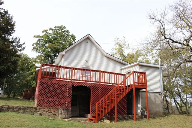 326 Isacks Street, Lecompton, KS 66050