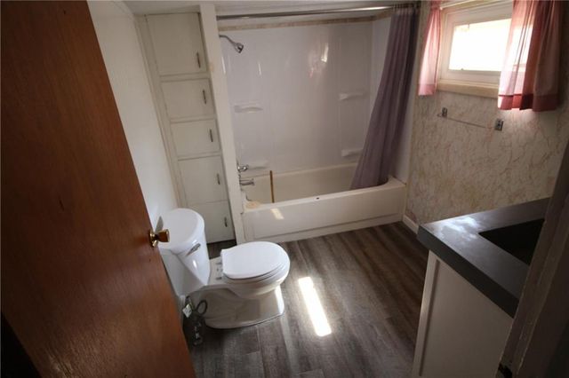 326 Isacks Street, Lecompton, KS 66050