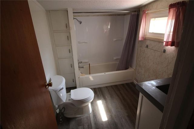 326 Isacks Street, Lecompton, KS 66050