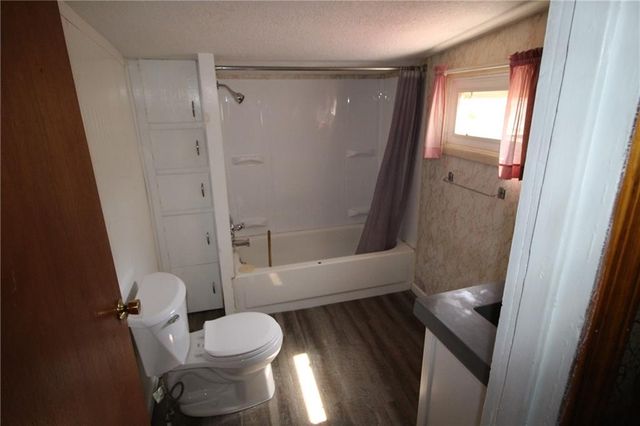 326 Isacks Street, Lecompton, KS 66050