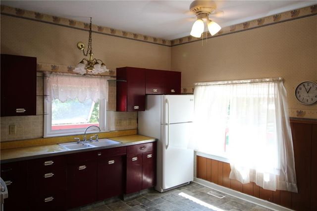 326 Isacks Street, Lecompton, KS 66050