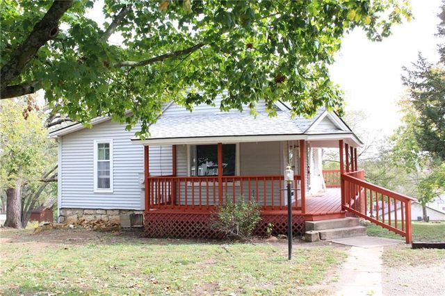 326 Isacks Street, Lecompton, KS 66050