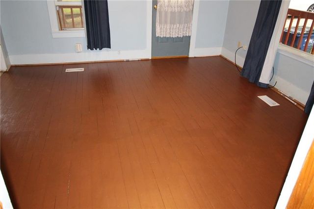 326 Isacks Street, Lecompton, KS 66050