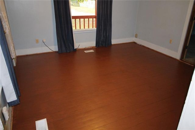 326 Isacks Street, Lecompton, KS 66050